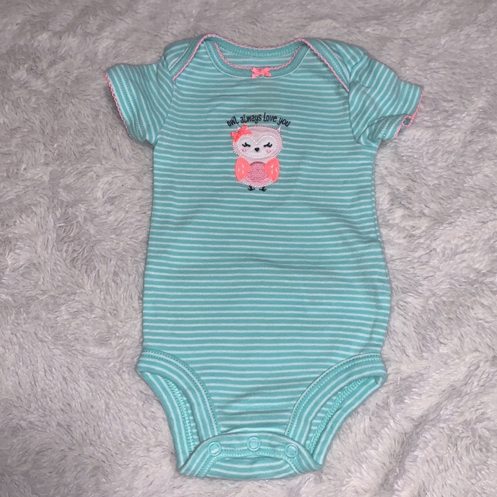 (3 for $10) carters 0-3 month green striped owl bodysuit